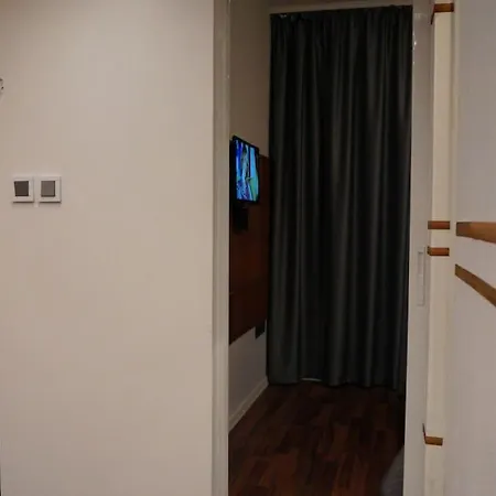 Apartment Zen - On Metro, Ultra Fast Wi-fi *