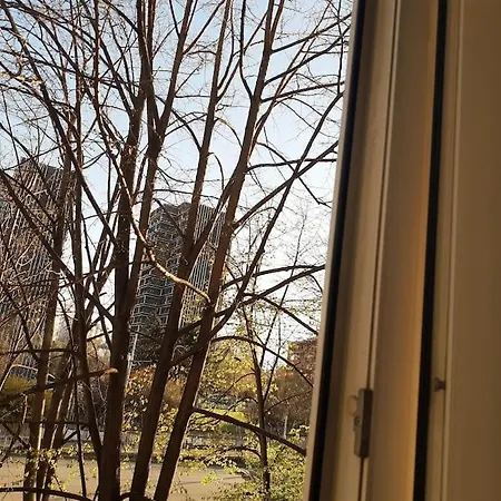 Zen - On Metro, Ultra Fast Wi-fi Apartament